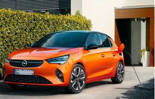 Tapis de sol Opel Corsa E-électrique (2020 - 2023) logo Hybride